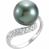 Tahitian Cultured Pearl & Diamond Ring